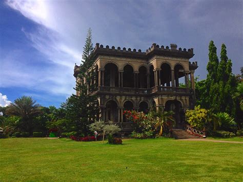 Stl in SILAY (Negros Occidental) .
